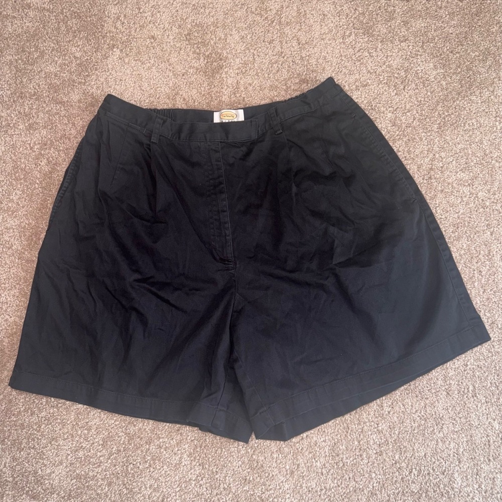 Talbots Women's Black Pleated Stretch Shorts Size 14W 97% Cotton